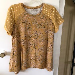 Top, floral with polka dot sleeve